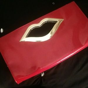 Red lips clutch ( never used)